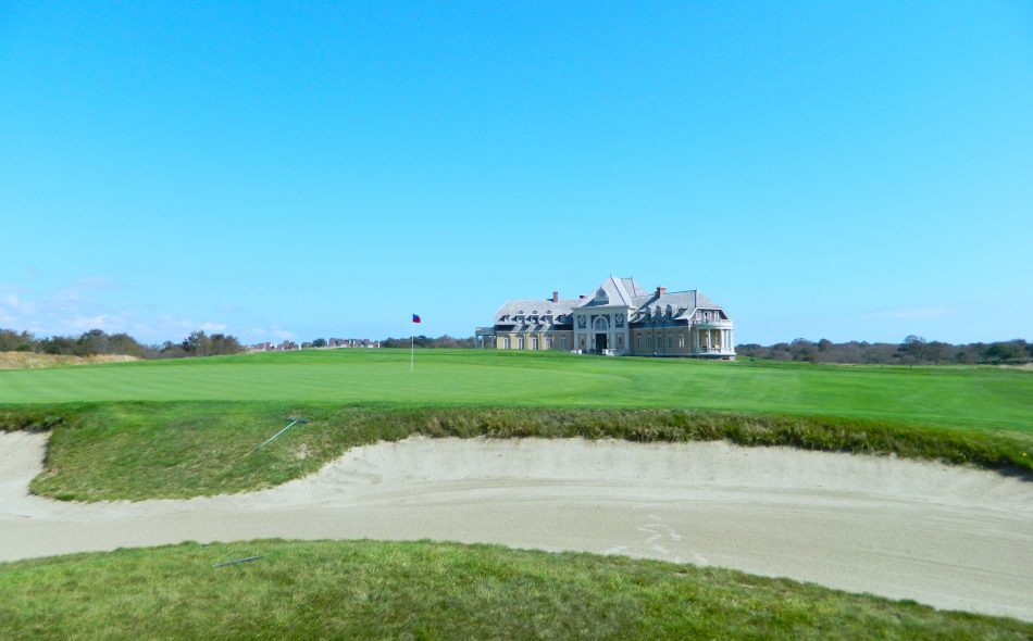 Newport Country Club Green